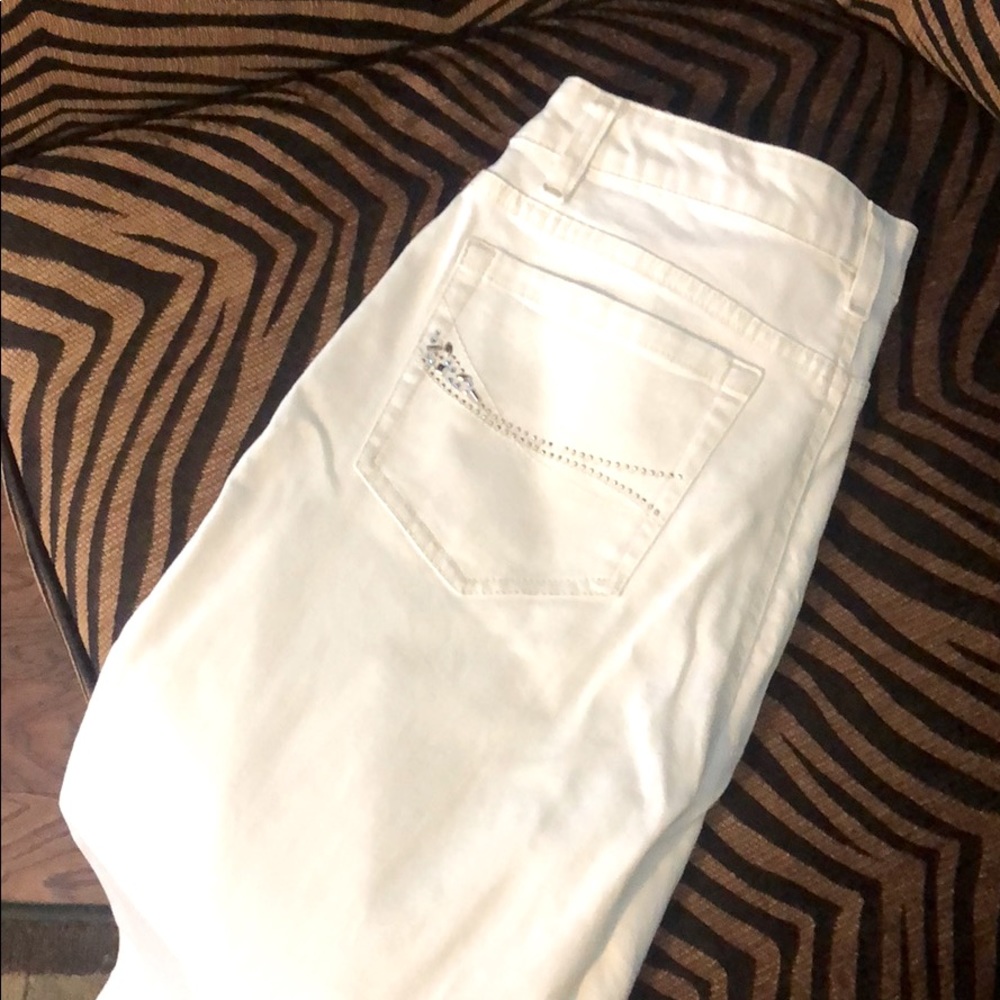White jeans!!! - Picture 2 of 2